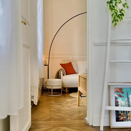 Le 38 F2 De Charme Renove Proche Vieux-marche Апартаменты