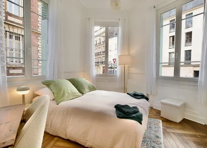 Апартаменты Le 38 F2 De Charme Renove Proche Vieux-marche Руан